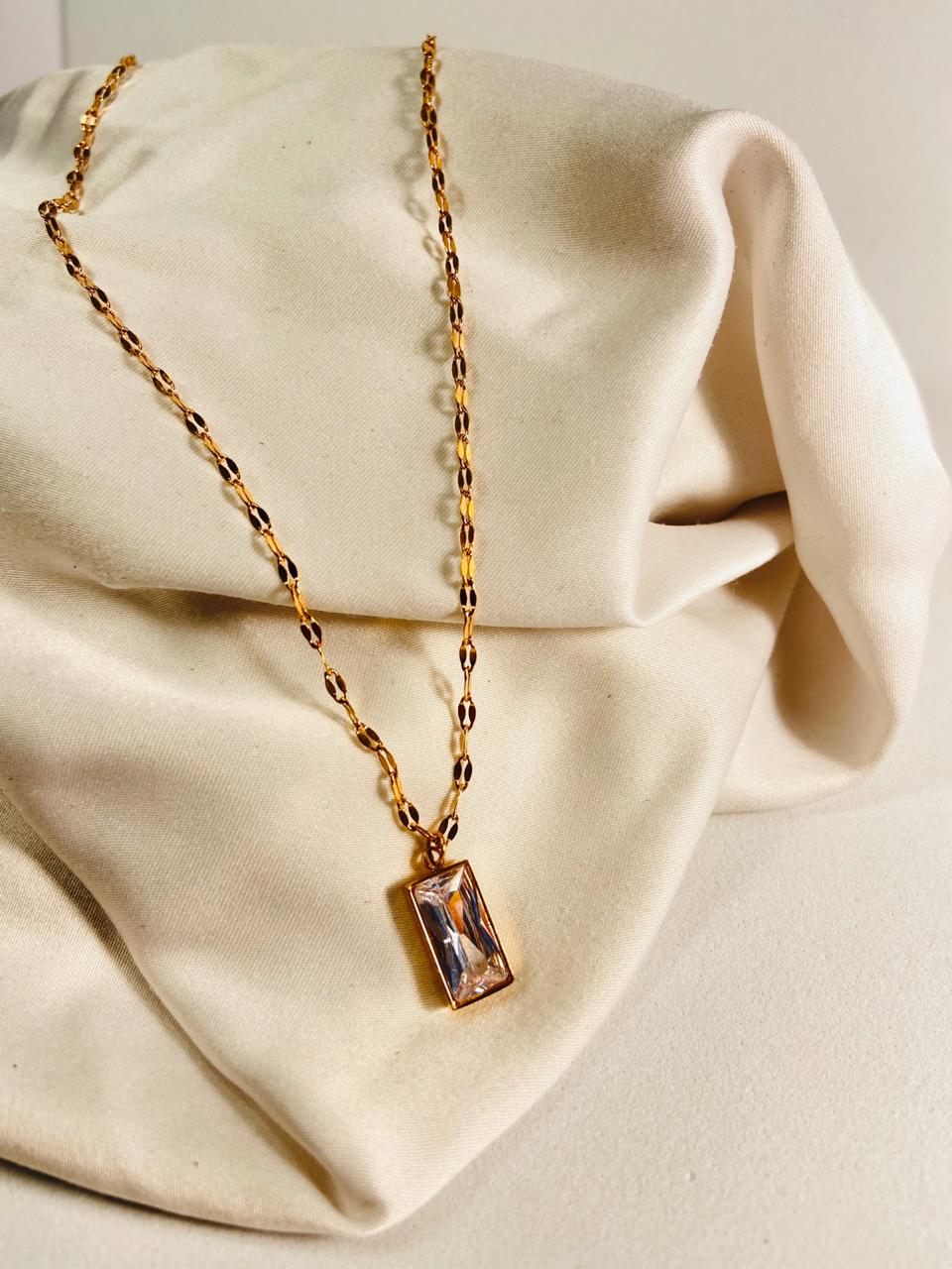 Collar Elegante Color Oro Rosado ‘Rectangulo’ n9 - Imagen 3